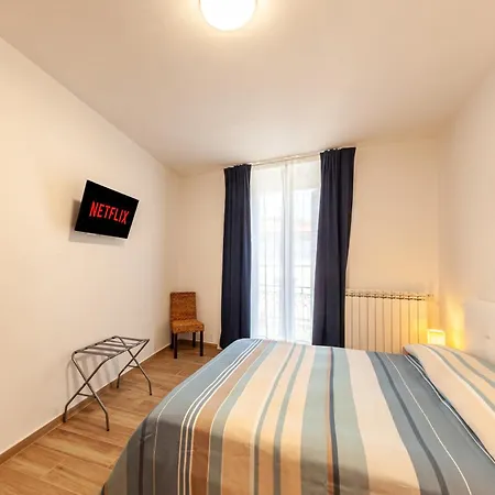 Holidays Train Station Appartement La Spezia